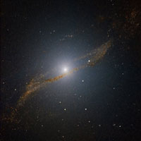 Centaurus A par l'ESO.