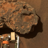 Une météorite sur Mars par le robot Opportunity.