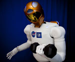 Robot R2 de la NASA et General Motors.