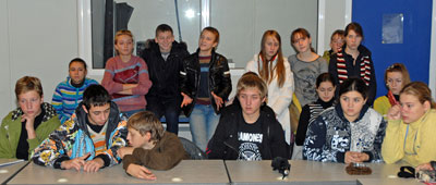 Groupe de scolaire ukrainiens faisant le bilan de leur séjour.